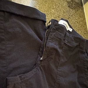 Sonoma black crops size 10